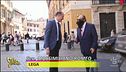 Vespone, barba finta e dossier scottanti