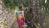 Elly Schlein con i compagni della piazzetta di Capri