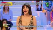 Francesca Cipriani super hot, fuorionda o fuori il davanzale?