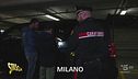 Brumotti derubato mentre libera i parcheggi per disabili