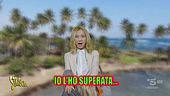 Prova costume? Elly Schlein al mare ci va con i tacchi a spillo