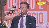 Giuseppe Conte si fa rifare il musetto davanti a tutti