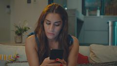 Emine: "Cosa stai nascondendo, Faruk?"