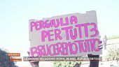 Roma: migliaia di donne al corteo contro la violenza