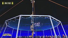 La seconda manche dell'"Albero della Cuccagna"