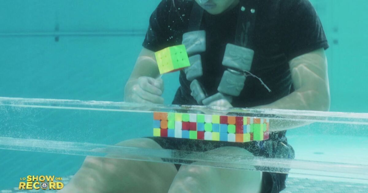 Lo show dei record: Cubo di Rubik subacqueo Video | Mediaset Infinity