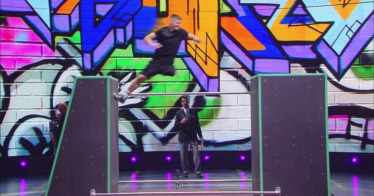 Lo show dei record: I salti da record di Ruben Roldán Video | Mediaset ...