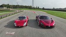 Alfa Romeo, l'incontro tra le due 33 Stradale