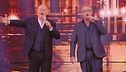 L'esibizione di Gerry Scotti e Claudio Amendola