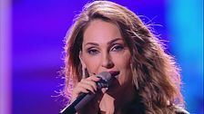 Anna Tatangelo in "Essere una donna"