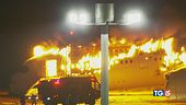 Tokyo, aereo in fiamme 379 salvi per miracolo
