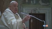 Papa battezza 16 bimbi nella Cappella Sistina