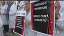 Medici e infermieri non ne possono più
