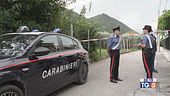Uccide la moglie davanti ai 2 bimbi