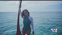 Surfista italiana muore trafitta da un pesce