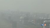 Nebbia, inferno sulla A1. Milano la più inquinata