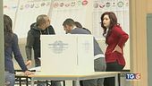 E' testa a testa all'ultimo voto!