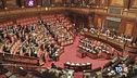 Taglio canone Rai maggioranza si divide