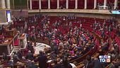 La Francia nel caos Governo sfiduciato