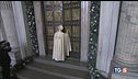 Via al Giubileo, Papa apre la Porta Santa