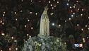 Migliaia a Fatima una distesa di luci