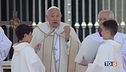 Papa: bambini pregate soprattutto per la pace