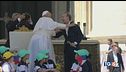 Francesco e i bambini, Benigni incanta tutti
