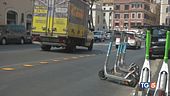 Monopattini selvaggi, ora multe e sospensioni