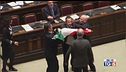 Lite sulle riforme Scontri e insulti