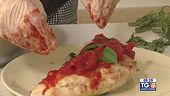 Calzone con pomodoro all'uscita