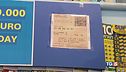 Un euro per un milione, gioisce un pensionato