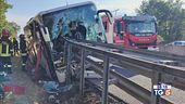 Grave incidente sull'A1 per un gruppo di turisti