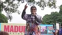 Le follie di Maduro "Natale a ottobre"