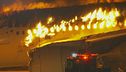 Aereo in fiamme a Tokyo, 400 salvi