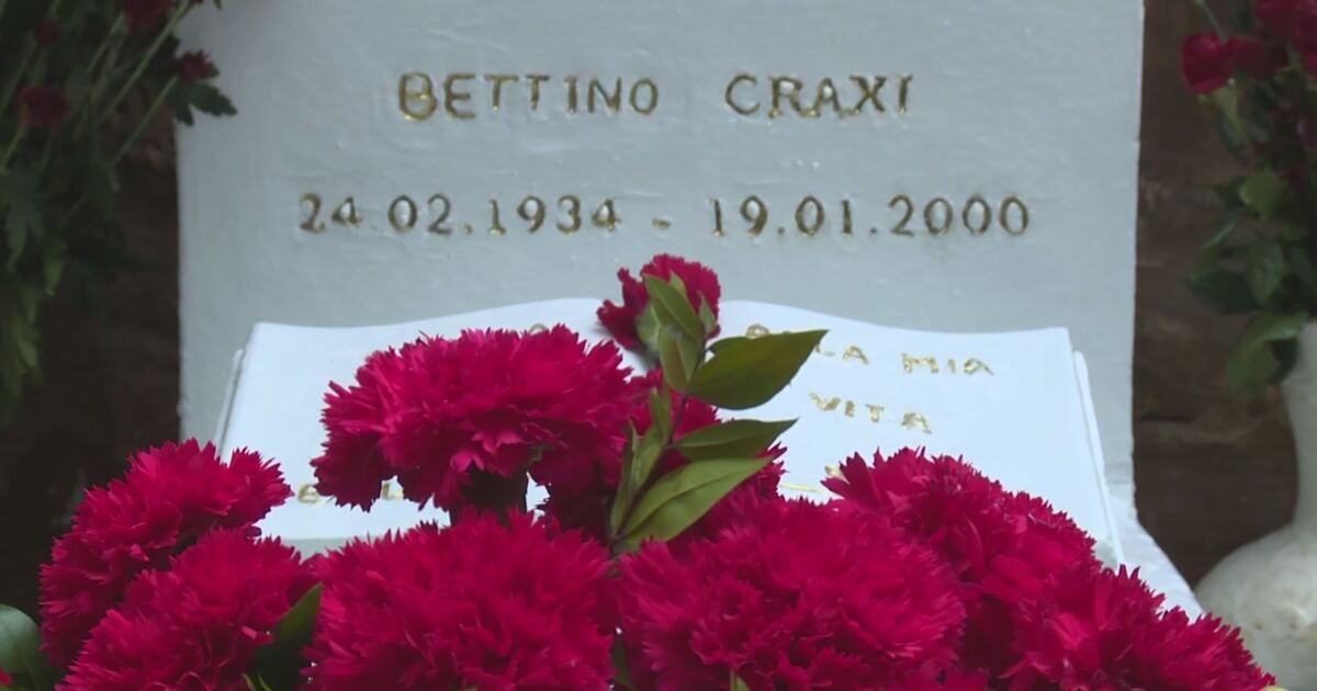 Studio Aperto: Craxi, il ricordo ad Hammamet Video | Mediaset Infinity