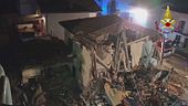 Un boato infernale, crolla palazzina