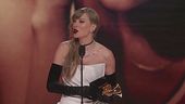 Taylor Swift regina dei Grammy