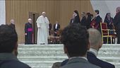 Papa influenzato, niente udienze