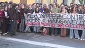 Di nuovo in piazza, ma senza scontri