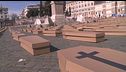 Bare in piazza contro la strage