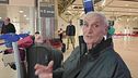 Arnaldo a 83 anni vive in aeroporto