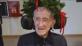Si laurea a 102 anni, "Viva la vita"