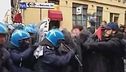 Scontri e blitz, allarme anarchici