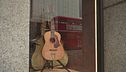 All'asta la chitarra di John Lennon