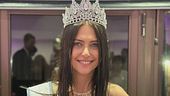 In gara per Miss Universo a 60 anni
