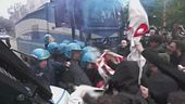 Scontri e feriti, guerriglia al G7