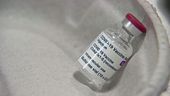 Covid, Astrazeneca ritira il vaccino