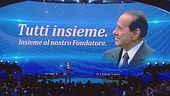 Berlusconi, l'abbraccio e il ricordo