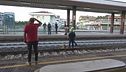 Mamma e figlia travolte dal treno