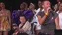 Michael J.Fox suona con i Coldplay